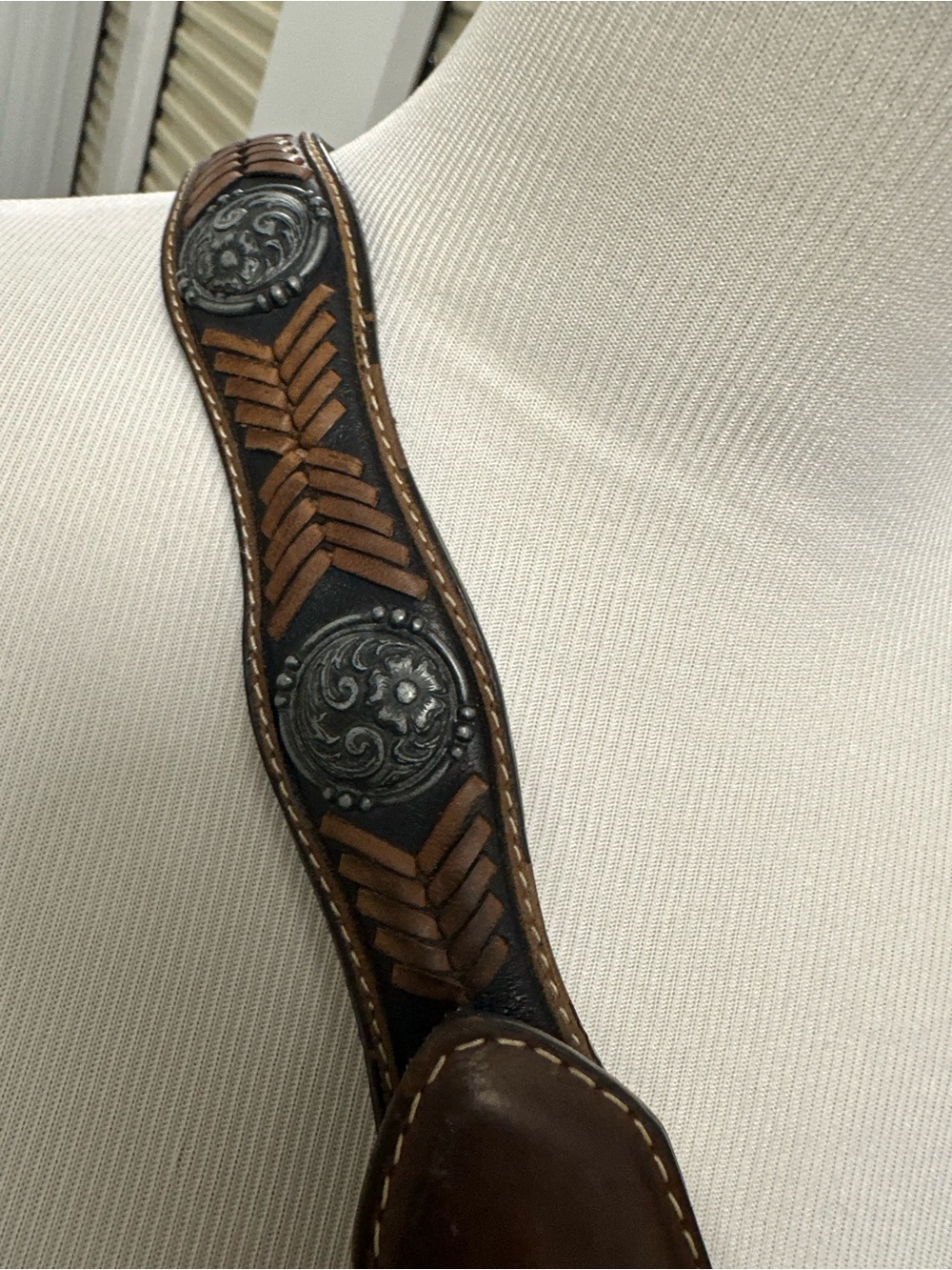 Men's Brown Leather Belt with Decorative Silver Buckle - Picture 3 of 5